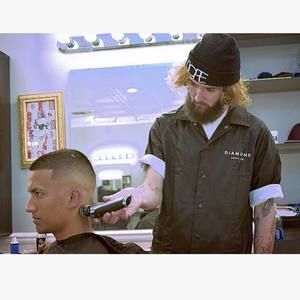 Meet your Posher, Louis